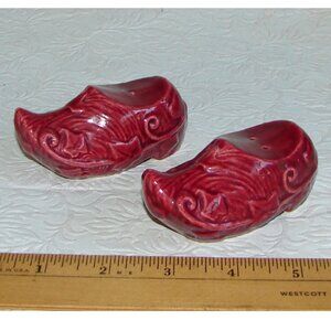 Vintage Dutch Clog Shoes Salt & Pepper SHAKERS Red Glaze w/Ivy Design, Ceramic